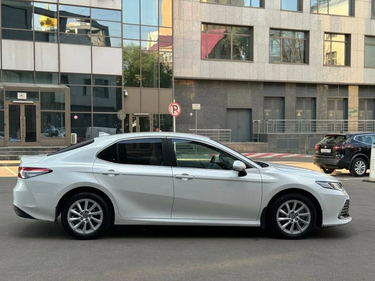 Toyota Camry аренда